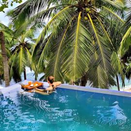 Rocky Point Beach Front Pool Resort, hotel a Tangalle