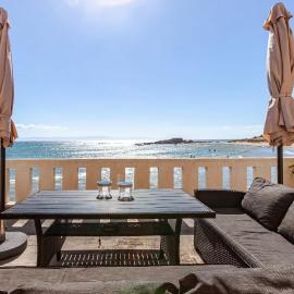 Villa Rena In Front of the Sea – hotel w Arkoudi