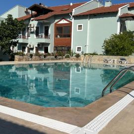 Ünlü Otel