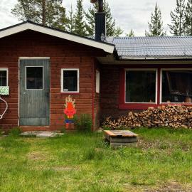 Holy Motors camp, hotel u gradu Kvikkjokk