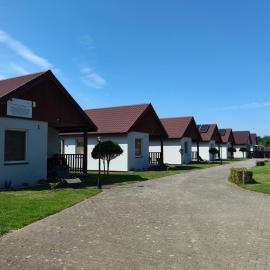 Domki Pod Kasztanem, hotel sa Dąbki