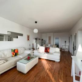 Fernblick Appartement Simonhöhe, hotelli kohteessa Zirkitz