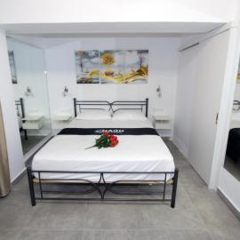 Aenaon Corfu Luxury Apartments #02 - Artemis Apartment, ξενοδοχείο στον Ύψο