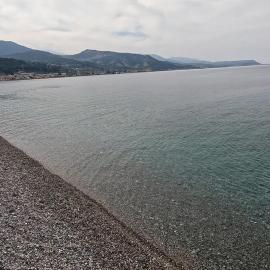 2 Seas brand new Apartment 20m from the Sea, hotel v mestu Derveni