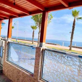 Las Brisas Beachfront Mekad private