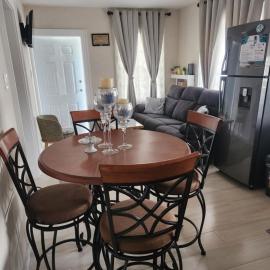 Jaden's Guest House, hotell i Saint Michael