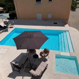 Ventana Pool Apartments - Stara Novalja, hotel a Stara Novalja