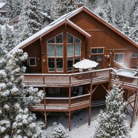 Shaver Dreamin - Mountain Views, Hot Tub Nights, Hotel in Shaver Lake