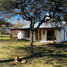 Mountain house - garden and garage Villa Gral Belgrano, hotel in Villa General Belgrano