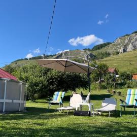 Cabin with Panoramic View of the Vălișoara Gorge, khách sạn ở Vălişoara