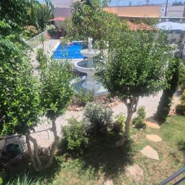 Bela Alexandra Guest House, hotel u gradu Fuzeta