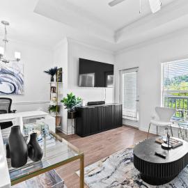 Lvl 5 Retreat with Pool and Office, Mins from ATL