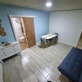 Departamento interior en el centro de llanquihue, отель в городе Льянкиуэ