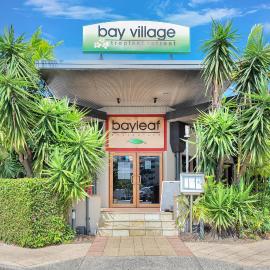 Bay Village Tropical Retreat, hotel in Cairns