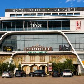 Hotel Somani Wakad – hotel w mieście Méribel Village