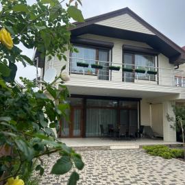 Villa Life Family Sea House, hotel in Zatoka