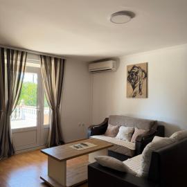 Apartments Ana - Airport shuttle option, hotel in Podgorica