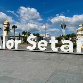 Alor Setar Kuala Kedah 3 Rooms 2 Bathroom, hotel in Kuala Kedah