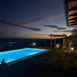 Villa Infinity View, hotel in Široki Brijeg