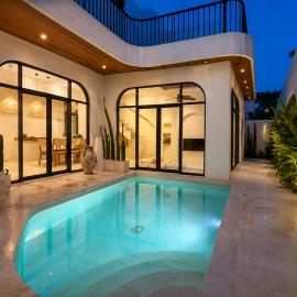 Cozy 2BR Private Pool Villa in Pererenan, hotel in Canggu
