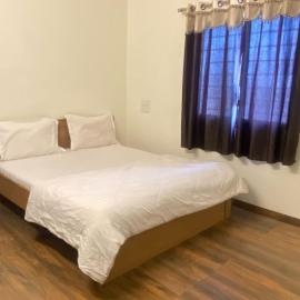 Rajyog Resort，Dhule的飯店