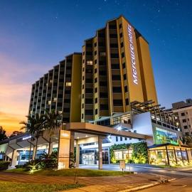 Suíte Master Particular Alto Padrão com Vaga e Estrutura de Hotel em Florianópolis