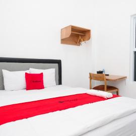 RedDoorz at Arya Yudini Tugu Kartasura – hotel w mieście Kartosuro