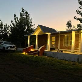 RajKamal's Farm, hotel in Borās