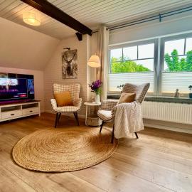 Stilvolle 3-Zi-Wohnung, ruhig, Parkplatz, Wlan, Kiel