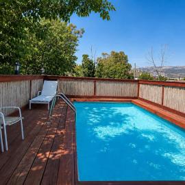 פינה במעיין, hotel Mishmār Hāyardin városában