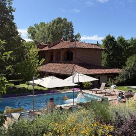 Casa Ambrogina, hotel in Agliano Terme