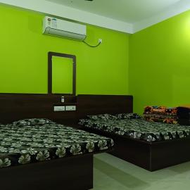 Green View Homestay, hotel di Siliguri
