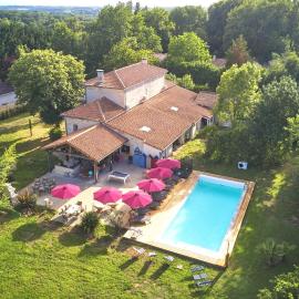 Château Sora warm stay with swimming pool for 16