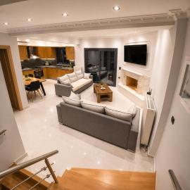 KONTIS' Deluxe furnished apartment