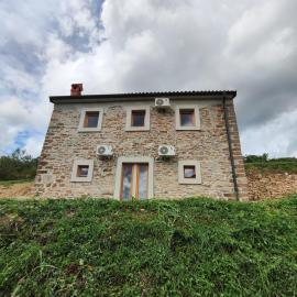 Roman Paradise Villa with Pool, hotel u Koperu