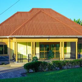 standalone, hotel in Fort Portal