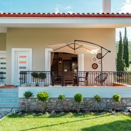 Jeanne George Estate, hotel in Stírion
