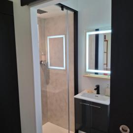 Private studio close to way of Saint James, hotel a Réans
