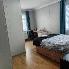 Modern Ensuite Double Bedroom in Dundrum