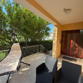 Studio Apartmani ISRA, hotel in Palit