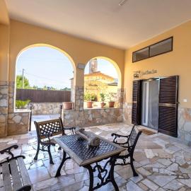 Sweet Nonna Dora Corato - Villa con Parcheggio, Hotel in Corato