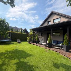 Mooni Cottage, hotel in Pärnu