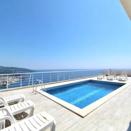 2bd Kalamper Vista Apt with Sea Views and Shared Pool