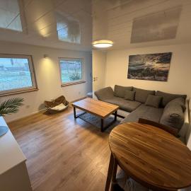 Haus Grün โรงแรมในโอราเนียนบวร์ก