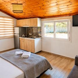Aqua Rooms, 30μ από την παραλία Βαλτί, Συκιά Χαλκιδικής