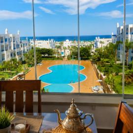 Spacious Apartment with views to sea and pool Kabila vista Families only