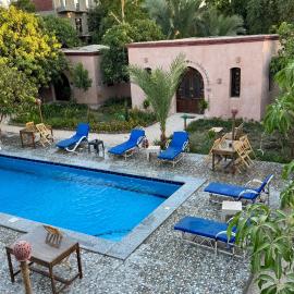 El Juneina Villas - Luxury Oasis Near the Valley of the Kings, hotel v destinaci Luxor