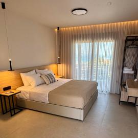 KYMA Seaside Rooms, hotel i Nea Roda
