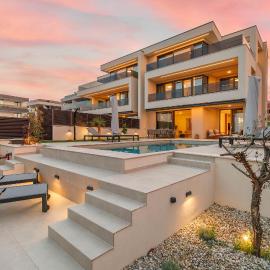 Luxury Villa Lea Magdalena 6 with Pool and Sea View, khách sạn ở Đảo Krk