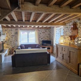 Maison Candau – hotel w mieście Lourdios-Ichère